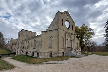 The Sights of South Winnipeg: a Smartphone Audio Tour