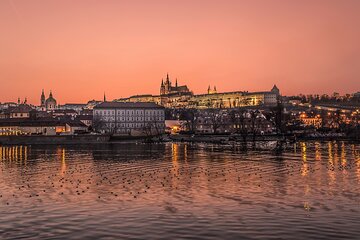 1 week in Prague all inclusive: Hotel, tours, private car