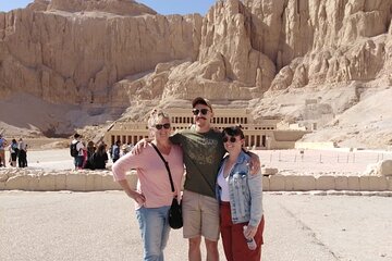 8-Hours Full Day Tour to East and West Banks of Luxor