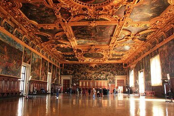 Doge's Palace small group tour with a local guide