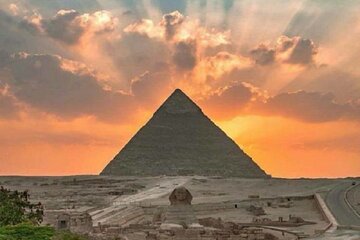Day tour :Flight from Sharm El Sheikh to Cairo and return flight