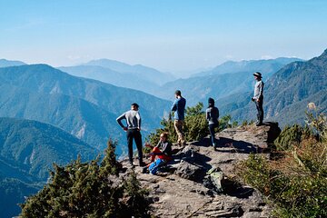 3-Day Private Hiking Tour of Jade Mountain