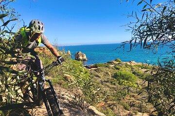 Beach and Cliffs MTB Tour