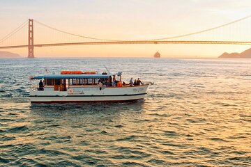 90-Minute Sunset Tour Aboard Wine Therapy