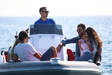 Full-Day Private Boat Tour Visiting Aegina