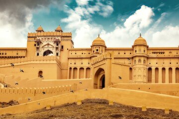 Golden Triangle Tour with Khajuraho and Varanasi (5 Star Hotel)