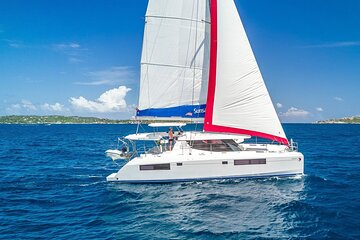 Private Full-Day Cruise in Catamaran with Lunch in Nikiti