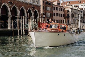 Private Venice Lagoon Classic Boat Tour (4 hours) 