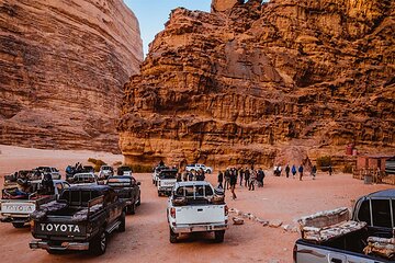 Private Transfer from Wadi Rum to Aqaba Airport