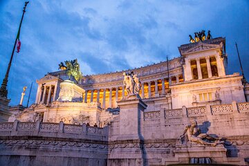 Enchanting Rome at Night Private Walking Tour