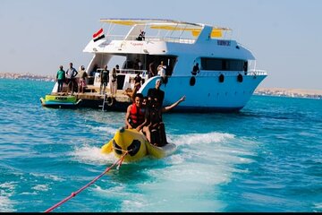 Private boat snorkeling hurghada 