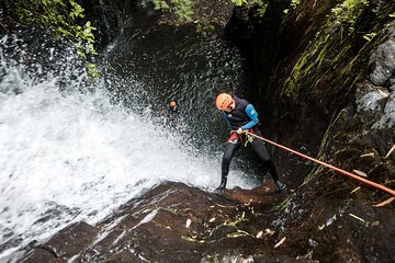 Intermediate canyoning tour in Bali " Maboya Canyon "