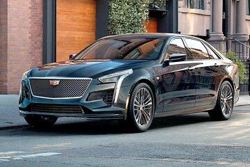 Private Transfer from Sky Harbor Airport PHX to Phoenix in Business Car