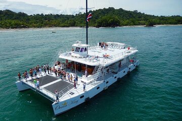 Catamaran Ocean King Manuel Antonio