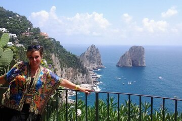 Private tour of Capri and Anacapri with the Blue Grotto by land