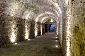 Walking Ramparts Tour in Lucca