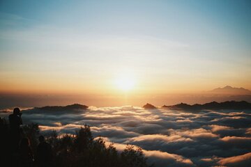 Sharing Group Sunrise Mount Batur Hike