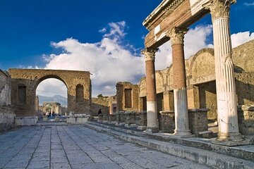 One Day Tour of Pompeii, Herculaneum and Vesuvius