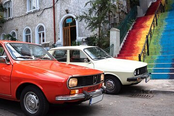 Private: RedPatrol Bucharest Contrasts Tour in a Vintage Car