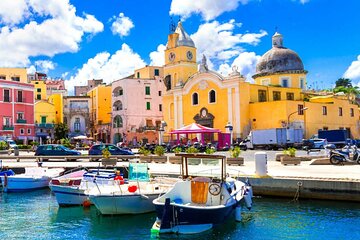 Ischia and Procida boat tour: Small Group from Sorrento