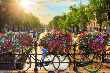 Self-Guided Canals of Amsterdam Photography Tour