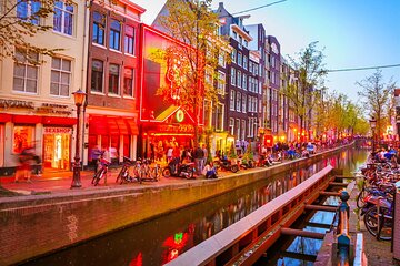 Self-Guided Red Light District Amsterdam Photography Tour