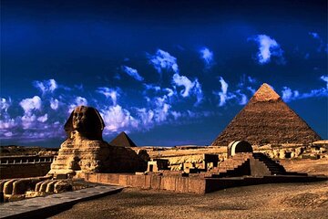 Full-Day Pyramids of Giza Tour from Hurghada