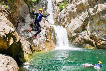 Basic Canyoning on Cetina River from Split or Zadvarje