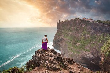 Uluwatu Cliff Temple sunset Tour with Kecak Show and Sea Food Dinner at Jimbaran Beach