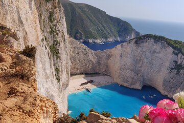 Zakynthos 3 hour trip to Shipwreck Beach and Blue Caves