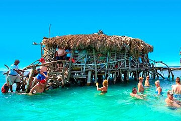 Floyd's Pelican Bar in Caribbean Sea