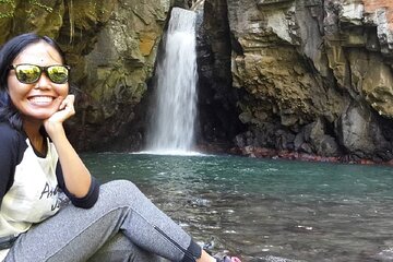 Sambangan Waterfall Tour with Dolphin Watching and Snorkeling in Northern Bali