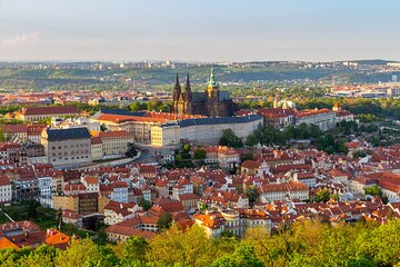 Private 2-Hour Morning Walking Tour of Prague Castle