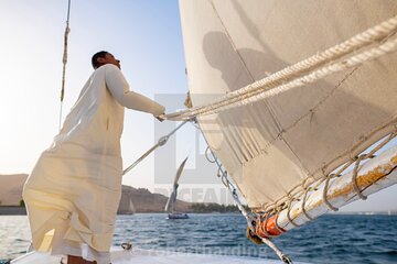 Luxor 2 Days Tours, Balloon,sound And Light,sailing Felucca From Cairo By Plane