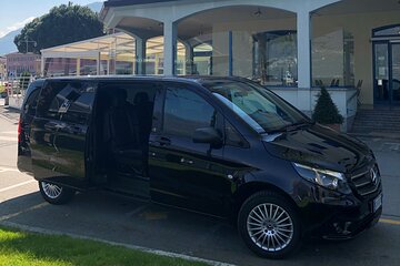 Private Transfer: Milan Area ↔ Tirano – Bernina Express 7/8 pax