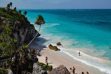Private Transfer from Cancun to Tulum with a Sightseeing Stop