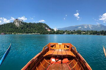 Grand SLOVENIA: Ljubljana + Lake Bled + Postojna Cave - Day Tour