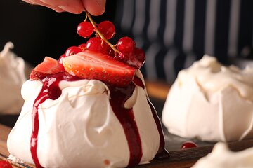 All about meringue: a pastry & culinary arts workshop in Paris