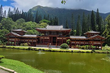 Full-Day Circle Island Guided Tour of Oahu