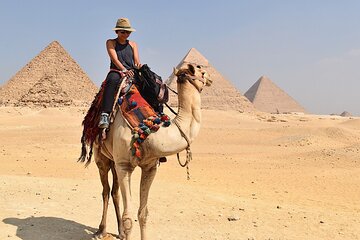 Giza Pyramids and Sphinx Private Tour