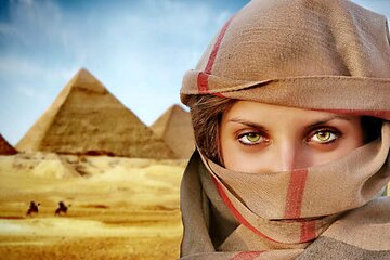 Private Full Day Trip to Pyramids, Sphinx, Saqqara, & Memphis Museum