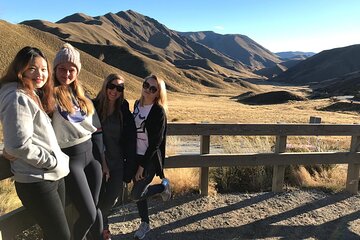 Christchurch to Queenstown Day Tour via Lake Tekapo and Mt Cook