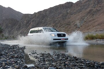 Wadi Al Abyadh by 4x4 Full Day Private Tour from Muscat