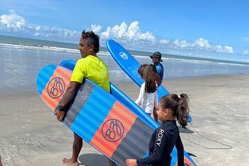 Surf lesson & Beach day in Playa Caracol