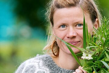 Private Mindfulness and Nature Walk in Edinburgh