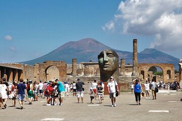 Pompeii and Vesuvius Tour with Pickup