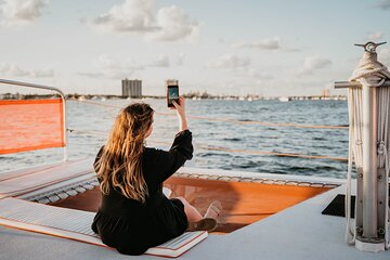 Historical Sightseeing Catamaran Cruise in Palm Beach