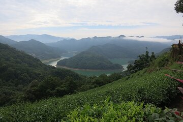 Thousand Island Lake and Pinglin Tea Plantation from Taipei