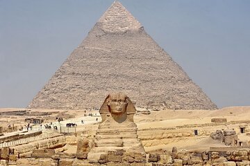 Private Half-Day Tour to Giza Pyramids from Cairo 