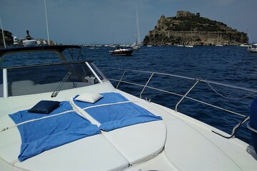 Private Cruise to Ischia and Procida - Yacht 40'